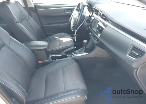 2015 Toyota Corolla S Plus z USA, uszkodzony, nr VIN 2T1BURHE7FC253221